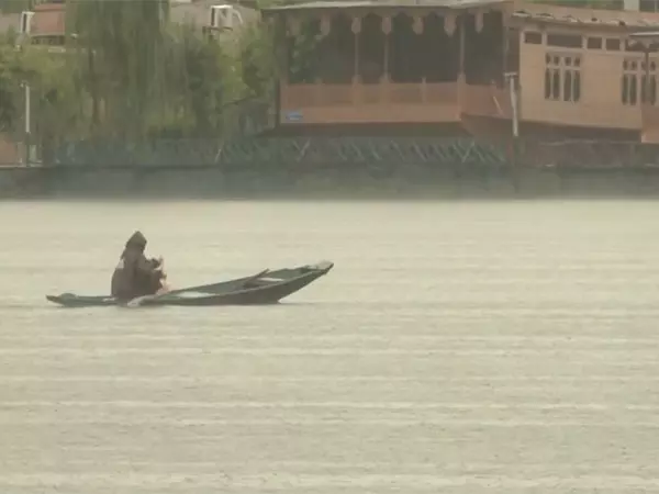 Ramban में भारी बारिश, ओलावृष्टि, श्रीनगर में भी बारिश Ramban में भारी बारिश, ओलावृष्टि, श्रीनगर में भी बारिश
