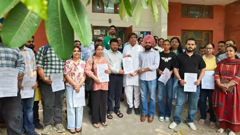 Hoshiarpur के स्वास्थ्य संस्थानों में 20 हाउस सर्जन नियुक्त Hoshiarpur के स्वास्थ्य संस्थानों में 20 हाउस सर्जन नियुक्त