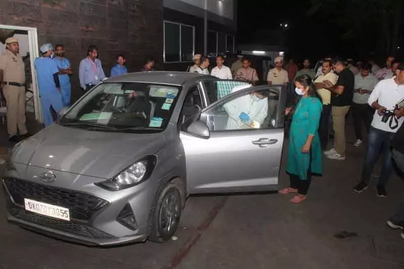 Panchkula के परिवार ने जो ज़हर खाया, वह ऑनलाइन खरीदा Panchkula के परिवार ने जो ज़हर खाया, वह ऑनलाइन खरीदा