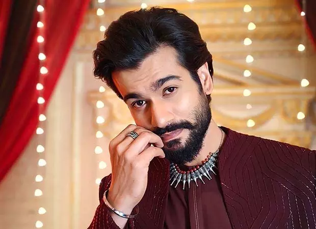 Sunny Kaushal ने आगामी प्रोजेक्ट का दिलचस्प फर्स्ट लुक जारी किया, 6 जून को रिलीज की घोषणा की Sunny Kaushal ने आगामी प्रोजेक्ट का दिलचस्प फर्स्ट लुक जारी किया, 6 जून को रिलीज की घोषणा की