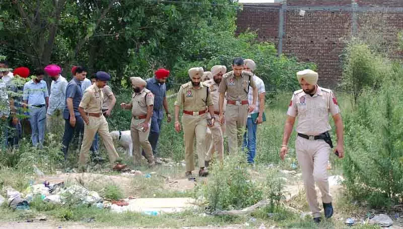 Punjab पुलिस को विस्फोट में इस्तेमाल सामग्री का पता लगाने के लिए फोरेंसिक रिपोर्ट का इंतजार Punjab पुलिस को विस्फोट में इस्तेमाल सामग्री का पता लगाने के लिए फोरेंसिक रिपोर्ट का इंतजार