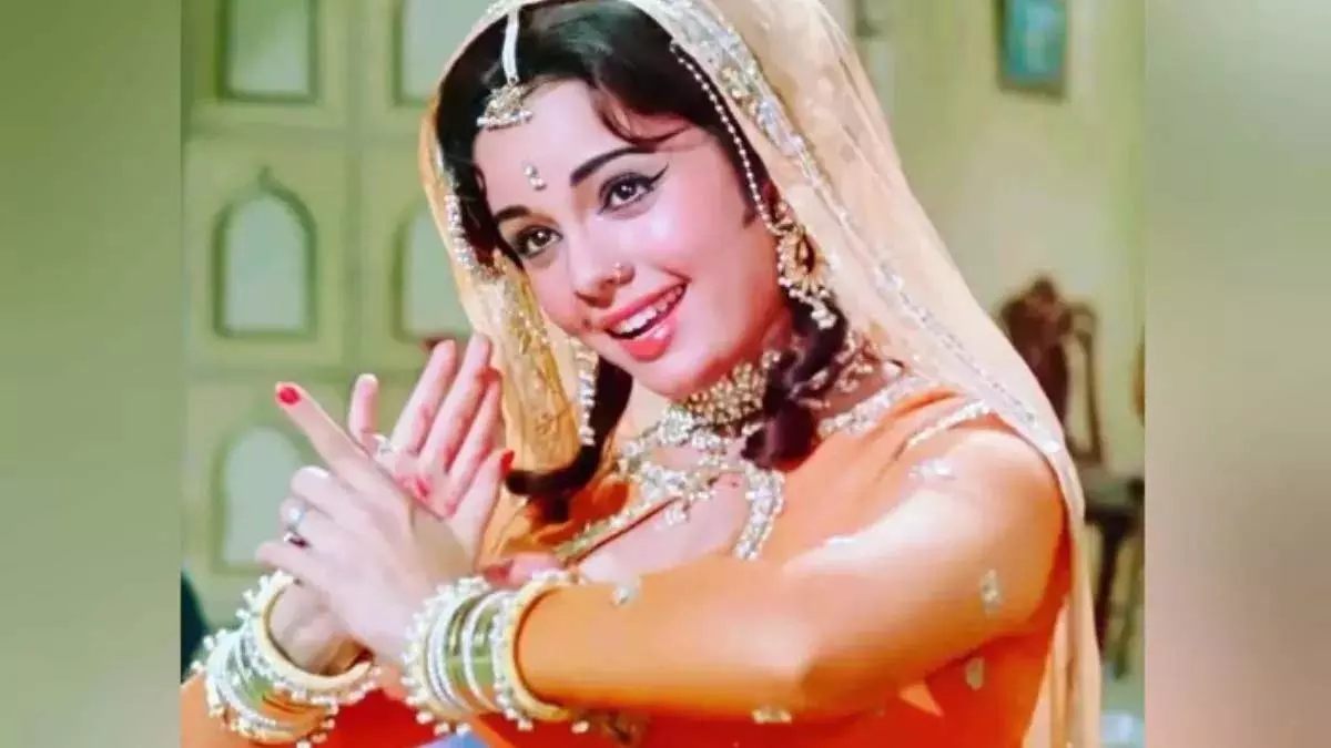 पति ने दिया धोखा, मजबूरी में अफेयर पर बोलीं Mumtaz – अकेली हो गई थी, बुरा लगा पति ने दिया धोखा, मजबूरी में अफेयर पर बोलीं Mumtaz – अकेली हो गई थी, बुरा लगा