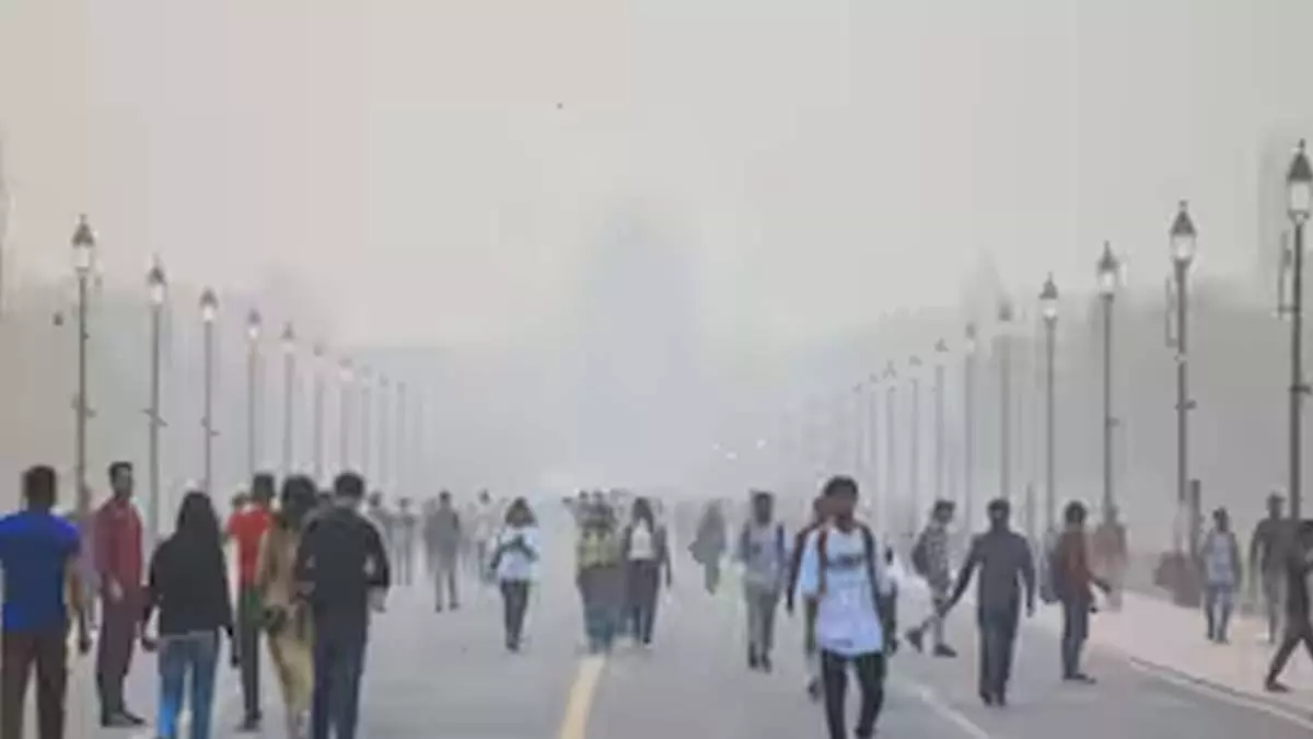 Delhi में बिगड़ी हवा, मुंडका सबसे प्रदूषित इलाका Delhi में बिगड़ी हवा, मुंडका सबसे प्रदूषित इलाका