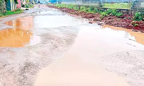 Odisha : जनप्रतिनिधि भूल गए अपने कर्तव्य Odisha : जनप्रतिनिधि भूल गए अपने कर्तव्य