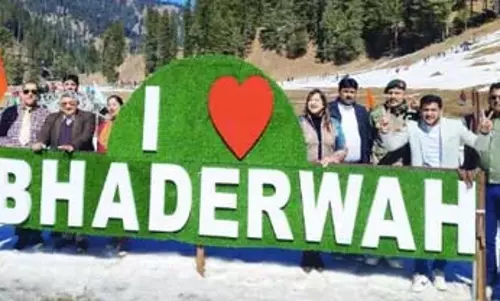 भद्रवाह में पर्यटन को बढ़ावा देने को लेकर कंपनियों ने बेहतर सुविधाओं की मांग की