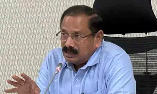मुख्य सचिव विजयानंद ने Andhra में आगामी ऊर्जा परियोजनाओं की प्रगति की समीक्षा की