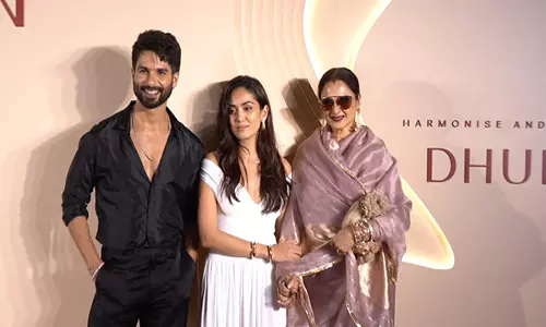 रेखा मीरा राजपूत और शाहिद कपूर के साथ Mumbai में वेलनेस ब्रांड लॉन्च में शामिल हुईं