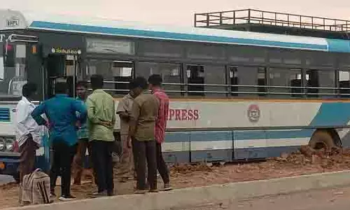 TGSRTC कर्मचारियों ने 19 लाख रुपये का खोया हुआ सामान लौटाया