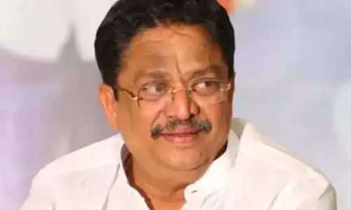 तेलुगु फिल्म उद्योग के हितधारकों ने Vizag में बैठक की तेलुगु फिल्म उद्योग के हितधारकों ने Vizag में बैठक की