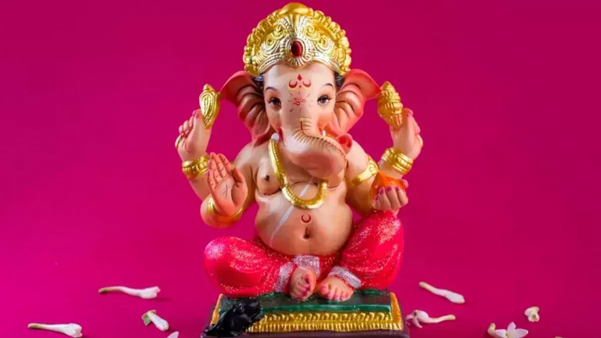 Ganesh Ashtakam का पाठ बन सकता है ऋण मुक्ति का सरल उपाय Ganesh Ashtakam का पाठ बन सकता है ऋण मुक्ति का सरल उपाय