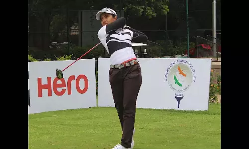 Golf: रिया पूर्वी ने डब्ल्यूपीजी टूर के 7वें चरण में एकल बढ़त हासिल की Golf: रिया पूर्वी ने डब्ल्यूपीजी टूर के 7वें चरण में एकल बढ़त हासिल की
