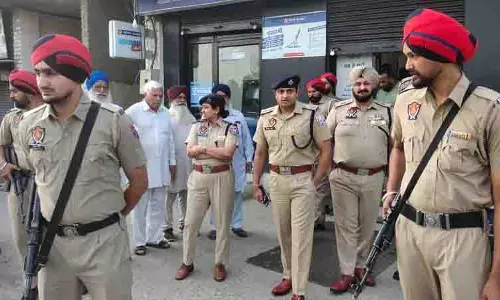 Phagwara में लुटेरों ने बैंक से 40 लाख रुपये लूटे