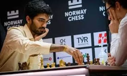 आर्मागेडन गेम में गुकेश ने कारुआना को हराया आर्मागेडन गेम में गुकेश ने कारुआना को हराया