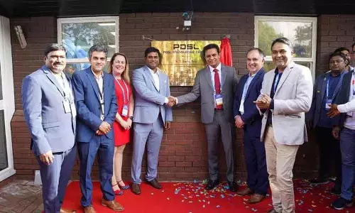 केटीआर ने वारविक विश्वविद्यालय में PDSL ज्ञान केंद्र का उद्घाटन किया केटीआर ने वारविक विश्वविद्यालय में PDSL ज्ञान केंद्र का उद्घाटन किया