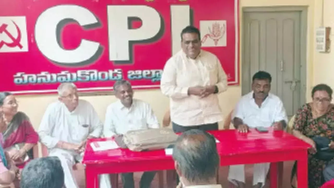 CPI ने अल्लू अर्जुन, रजाकार को गद्दार पुरस्कार देने से नाराजगी जताई