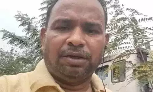 कर्ज का टेंशन नहीं झेल पा रहा हूँ, वीडियो बनाकर शख्स ने खाया जहर