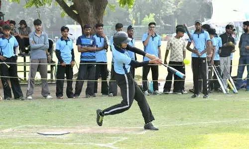 Chandigarh: स्थानीय टीमों ने सॉफ्टबॉल प्रतियोगिता में जीत दर्ज की