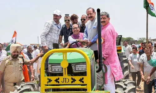 केंद्र और J&K मिलकर क्षेत्र के लिए कृषि रोडमैप तैयार करेंगे: शिवराज चौहान