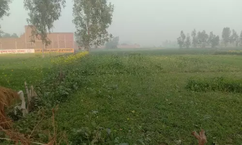 Farrukhabad: जाकिर हुसैन ट्रस्ट और सरकार के बीच भूमि विवाद बढ़ा