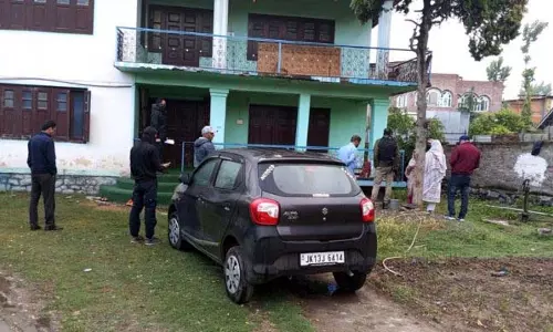 CIK ने सोशल मीडिया के दुरुपयोग के लिए कश्मीर भर में छापेमारी की