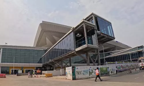 Patna से बड़ा होगा बिहटा एयरपोर्ट, इंटरनेशनल फ्लाइट्स के लिए होगा जमीन अधिग्रहण Patna से बड़ा होगा बिहटा एयरपोर्ट, इंटरनेशनल फ्लाइट्स के लिए होगा जमीन अधिग्रहण