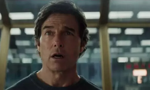Mission Impossible 8 Day 15: टॉम क्रूज की फिल्म ने मचाया धमाल, जानें कितनी हुई कमाई Mission Impossible 8 Day 15: टॉम क्रूज की फिल्म ने मचाया धमाल, जानें कितनी हुई कमाई
