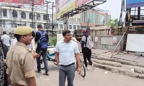 UP में चौराहों पर नगर आयुक्त का नया फरमान, मचा हड़कंप UP में चौराहों पर नगर आयुक्त का नया फरमान, मचा हड़कंप