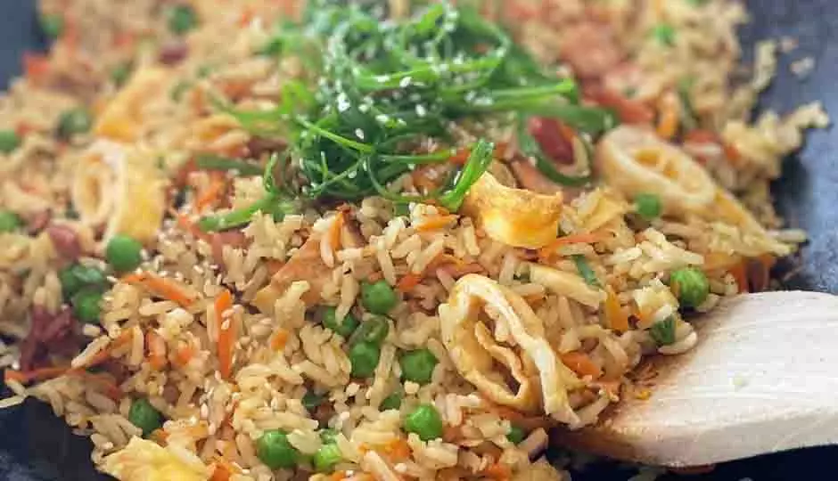 Sprouts Fried Rice: इसका आनंद लेने के लिए इंतजार न करें और इसे जल्दी से तैयार करें Sprouts Fried Rice: इसका आनंद लेने के लिए इंतजार न करें और इसे जल्दी से तैयार करें