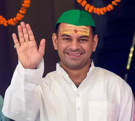 तेज प्रताप ने लालू यादव और राबड़ी देवी के लिए लिखा भावुक संदेश तेज प्रताप ने लालू यादव और राबड़ी देवी के लिए लिखा भावुक संदेश
