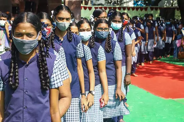 गर्मी की छुट्टियां खत्म: तमिलनाडु में कल से खुलेंगे स्कूल गर्मी की छुट्टियां खत्म: तमिलनाडु में कल से खुलेंगे स्कूल