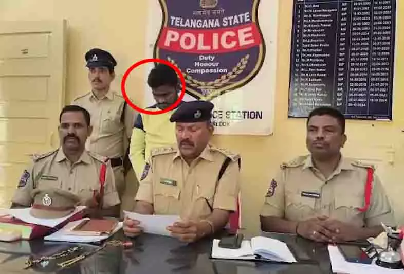 ऑनलाइन सट्टेबाजी का नशा , युवक निकला महिला का कातिल, पुलिस भी हैरान ऑनलाइन सट्टेबाजी का नशा , युवक निकला महिला का कातिल, पुलिस भी हैरान