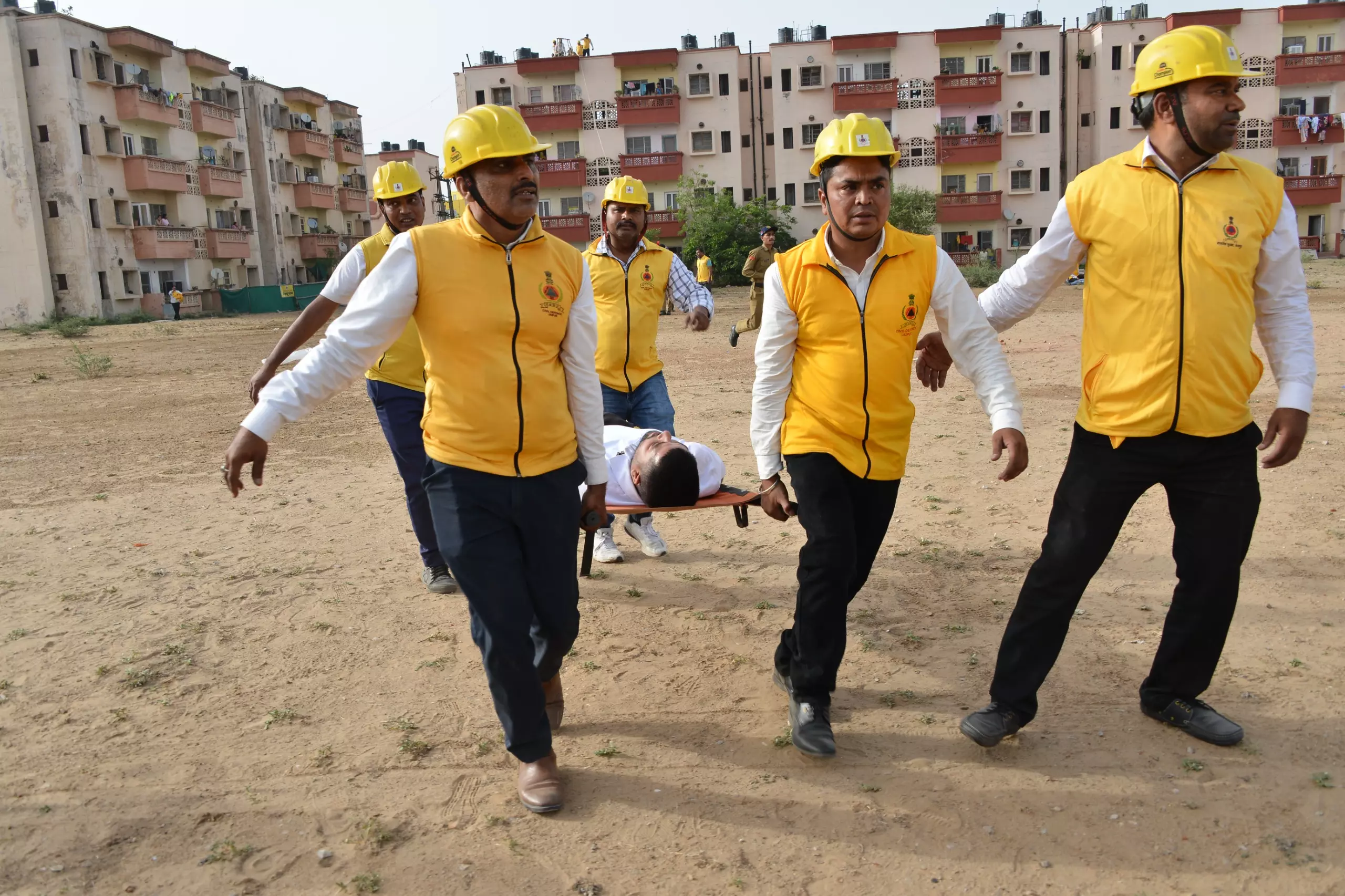 Jaipur: ऑपरेशन शील्ड के तहत मॉक ड्रिल एवं ब्लैक आउट का हुआ सफल Jaipur: ऑपरेशन शील्ड के तहत मॉक ड्रिल एवं ब्लैक आउट का हुआ सफल