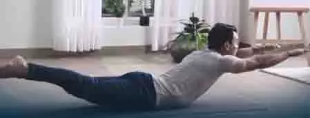 शरीर और मन दोनों के लिए लाभदायक है शलभासन शरीर और मन दोनों के लिए लाभदायक है शलभासन