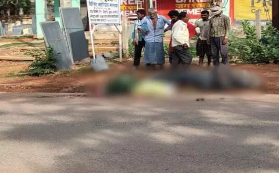 दादा-दादी और पोते हादसे का शिकार, परिवार में मातम दादा-दादी और पोते हादसे का शिकार, परिवार में मातम