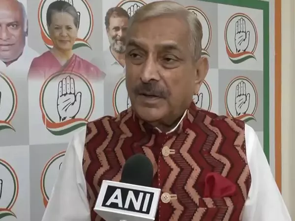 CDS का बयान मोदी के मंत्रियों से अलग, सरकार ऑपरेशन सिंदूर पर देश को गुमराह कर रही है: कांग्रेस प्रमोद तिवारी CDS का बयान मोदी के मंत्रियों से अलग, सरकार ऑपरेशन सिंदूर पर देश को गुमराह कर रही है: कांग्रेस प्रमोद तिवारी