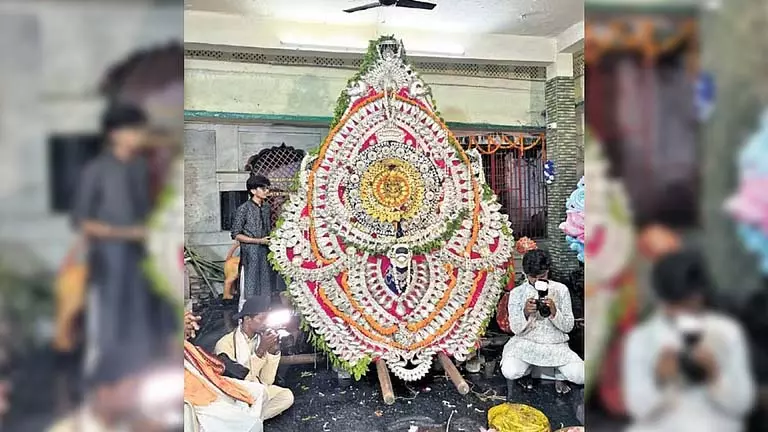 Sambalpur में शीतल षष्ठी के अवसर पर दिव्य विवाह समारोह का आयोजन Sambalpur में शीतल षष्ठी के अवसर पर दिव्य विवाह समारोह का आयोजन