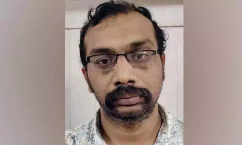 महिलाओं को कीमती सामान गिरवी रखकर पैसे ऐंठने के आरोप में संदिग्ध को गिरफ्तार किया महिलाओं को कीमती सामान गिरवी रखकर पैसे ऐंठने के आरोप में संदिग्ध को गिरफ्तार किया
