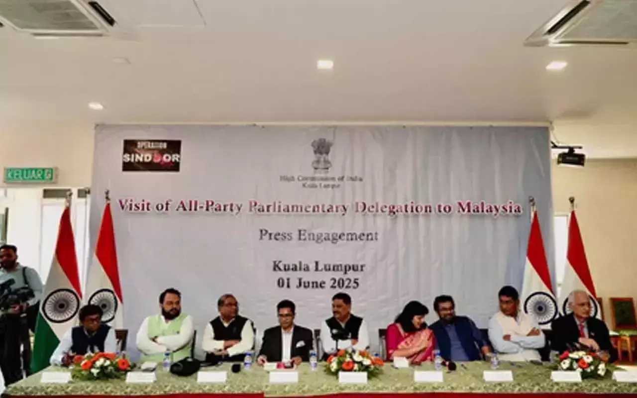 सर्वदलीय दल ने Malaysian पीड़ित को दी श्रद्धांजलि, आतंकवाद के खिलाफ कुआलालंपुर में एकजुटता जताई सर्वदलीय दल ने Malaysian पीड़ित को दी श्रद्धांजलि, आतंकवाद के खिलाफ कुआलालंपुर में एकजुटता जताई