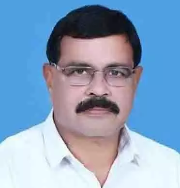 बढ़ती राजनीतिक सरगर्मी के बीच नीलांबुर उपचुनाव के लिए BJP ने मोहन जॉर्ज को मैदान में उतारा बढ़ती राजनीतिक सरगर्मी के बीच नीलांबुर उपचुनाव के लिए BJP ने मोहन जॉर्ज को मैदान में उतारा