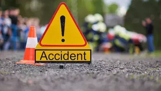 Damoh में बढ़ते सड़क हादसे, जांच के लिए भोपाल से आई विशेष टीम Damoh में बढ़ते सड़क हादसे, जांच के लिए भोपाल से आई विशेष टीम