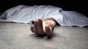 Lakhimpur Kheri में गन्ने के खेत के पास ग्रामीण का संदिग्ध हालात में शव बरामद Lakhimpur Kheri में गन्ने के खेत के पास ग्रामीण का संदिग्ध हालात में शव बरामद
