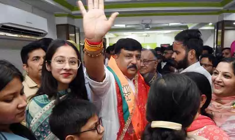 BJP कार्यकर्ता और समर्थक उम्मीदवार के चयन से खुश BJP कार्यकर्ता और समर्थक उम्मीदवार के चयन से खुश
