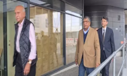 Ravi Shankar Prasad के नेतृत्व में प्रतिनिधिमंडल डेनमार्क से ब्रिटेन के लिए रवाना हुआ Ravi Shankar Prasad के नेतृत्व में प्रतिनिधिमंडल डेनमार्क से ब्रिटेन के लिए रवाना हुआ