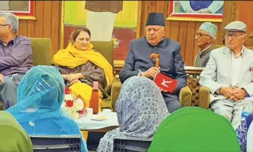 उमर अब्दुल्ला सरकार विकास की खोई गति बहाल करने का प्रयास कर रही: फारूक अब्दुल्ला
