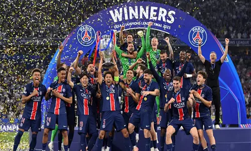 यूईएफए चैंपियंस लीग: PSG ने ऐतिहासिक पहली खिताबी जीत दर्ज की, इंटर मिलान को 5-0 से हराया यूईएफए चैंपियंस लीग: PSG ने ऐतिहासिक पहली खिताबी जीत दर्ज की, इंटर मिलान को 5-0 से हराया