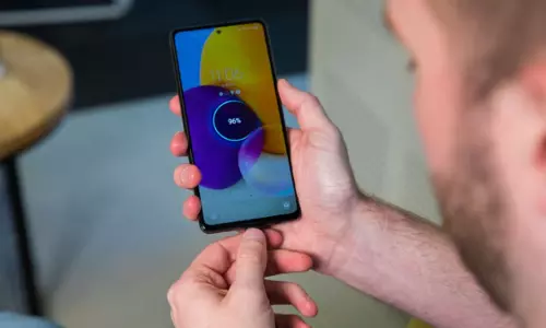 Smartphone की स्लो स्पीड से परेशान? ये ट्रिक बनाएगी सुपरफास्ट Smartphone की स्लो स्पीड से परेशान? ये ट्रिक बनाएगी सुपरफास्ट