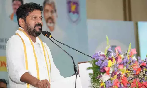 CM रेवंत ने आधुनिक सुविधाओं के साथ 50 एकड़ में गोशालाएं स्थापित करने का निर्देश दिया