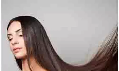 Hair Care: घने और लंबे बालों के लिए प्याज के रस में मिलाकर लगाएं ये 2 चीजें, 10 दिन में दिखेगा असर Hair Care: घने और लंबे बालों के लिए प्याज के रस में मिलाकर लगाएं ये 2 चीजें, 10 दिन में दिखेगा असर