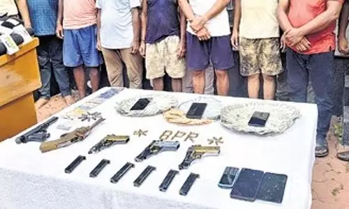 Odisha की बरहामपुर पुलिस ने फिर हथियार तस्करों की तलाश की, सात गिरफ्तार