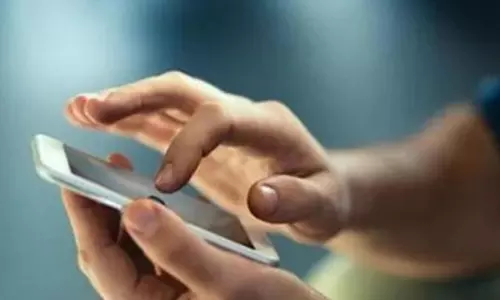 Aligarh: छात्रा को भेजे अश्लील मैसेज, शिक्षक पर FIR दर्ज कर निलंबन की कार्रवाई